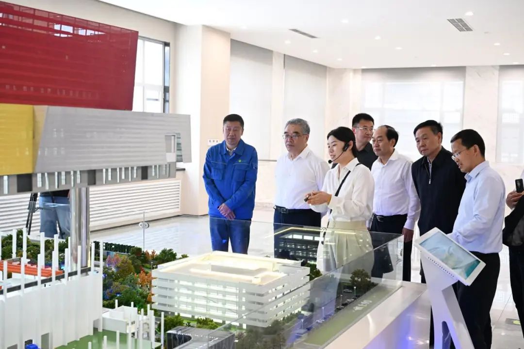 天下政协副主席朱永新调研九州ku酷游通州项目